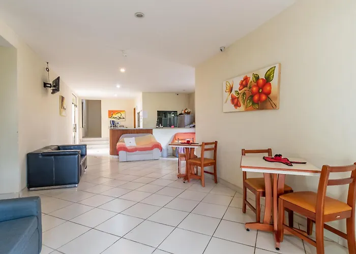 Oyo Residencial Muriqui Apart Hotel, Mangaratiba